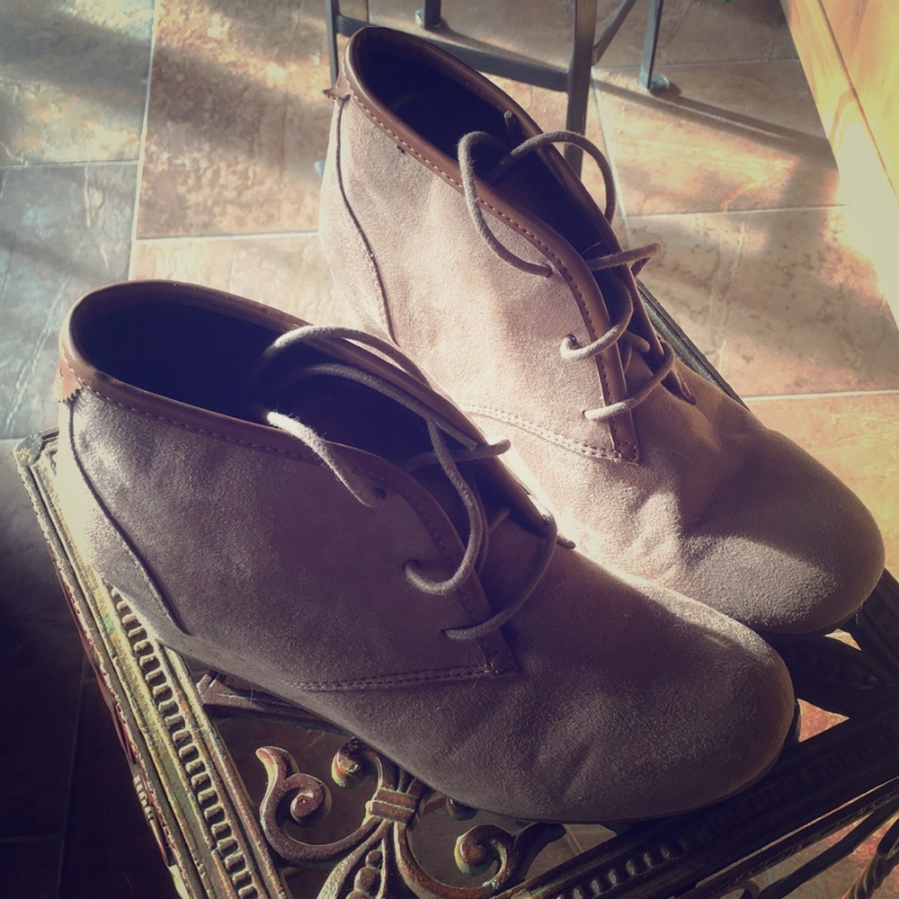 Mad love heel size 9